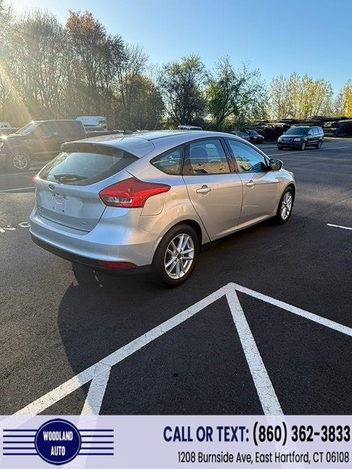 2016 Ford Focus SE - Photo 6