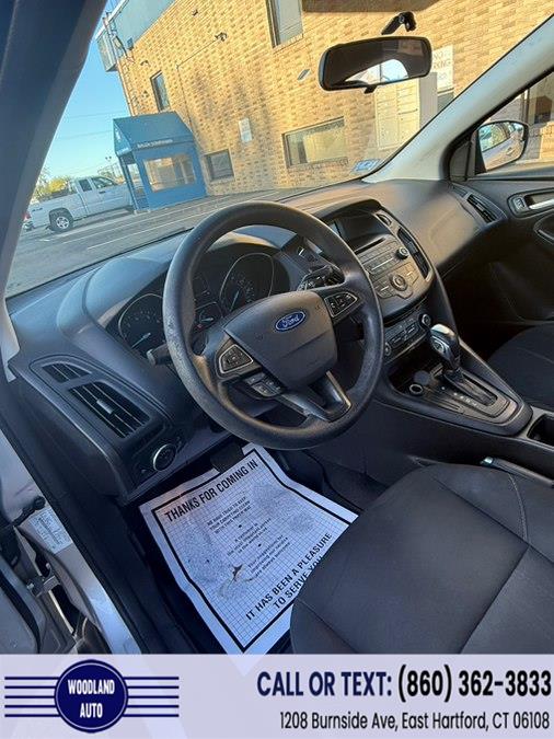 2016 Ford Focus SE - Photo 15