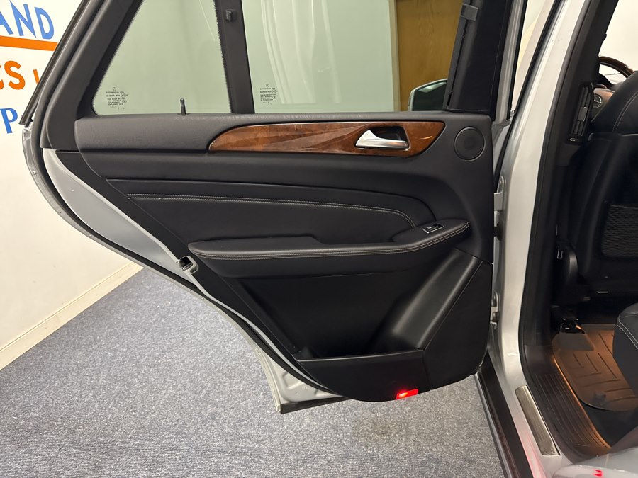 2015 Mercedes-Benz M-Class ML350 - Photo 10