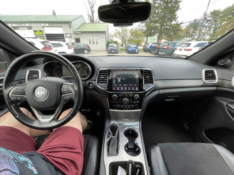 2020 Jeep Grand Cherokee Altitude - Photo 20