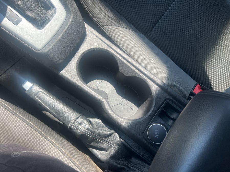 2014 Ford Focus SE - Photo 11