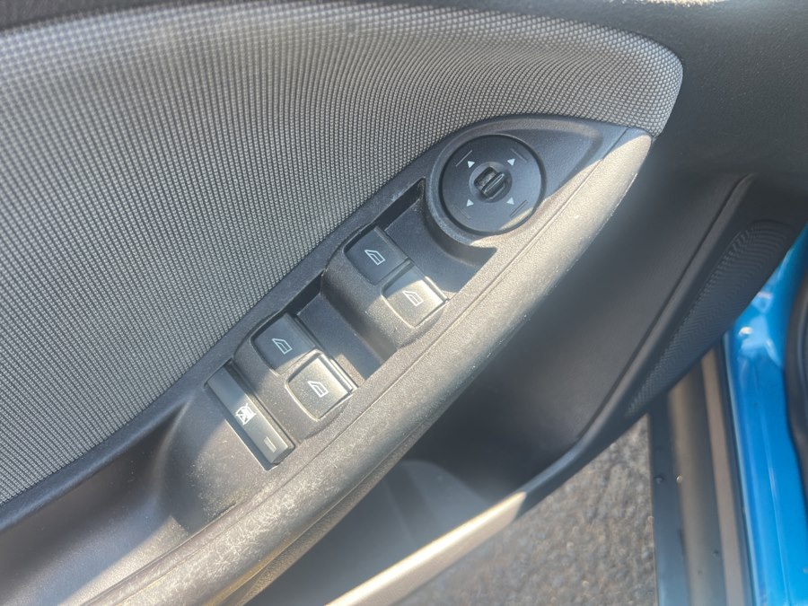 2014 Ford Focus SE - Photo 8