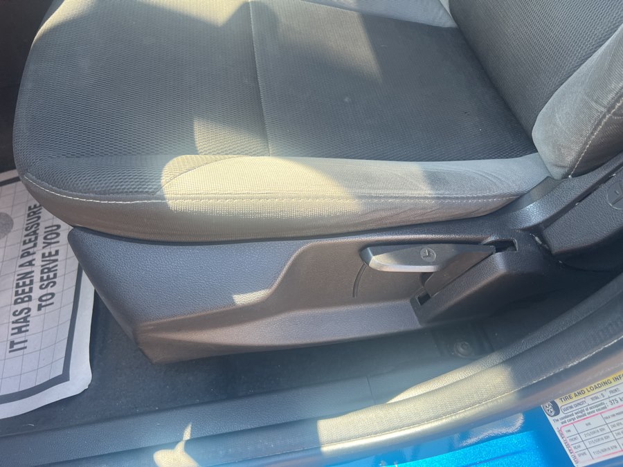 2014 Ford Focus SE - Photo 10