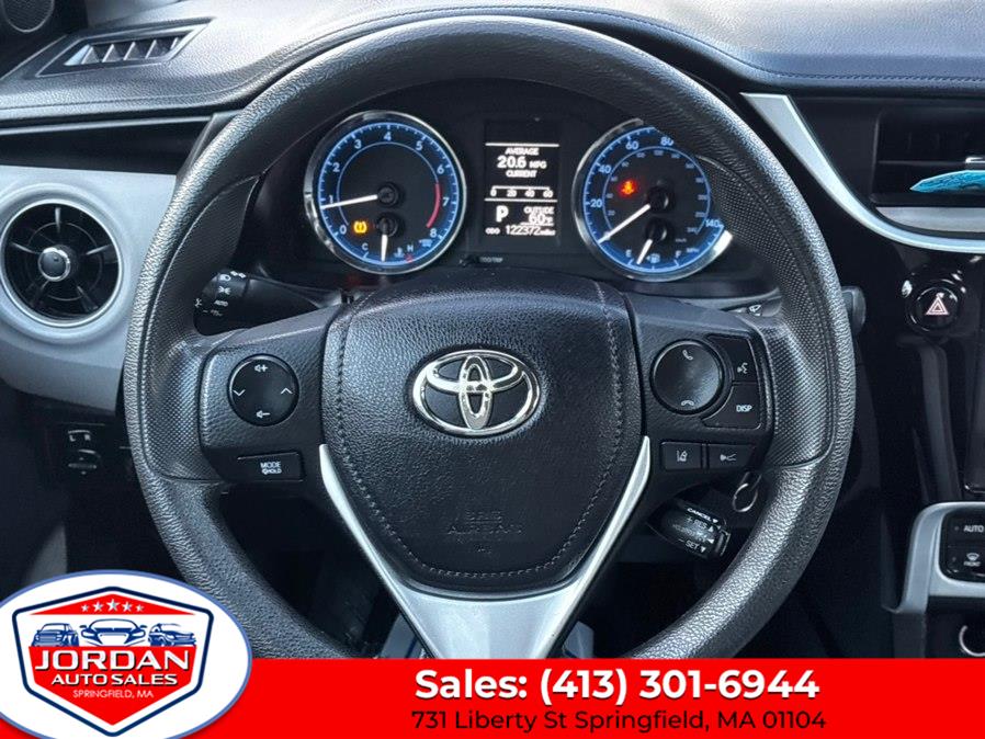 2017 Toyota Corolla LE - Photo 16