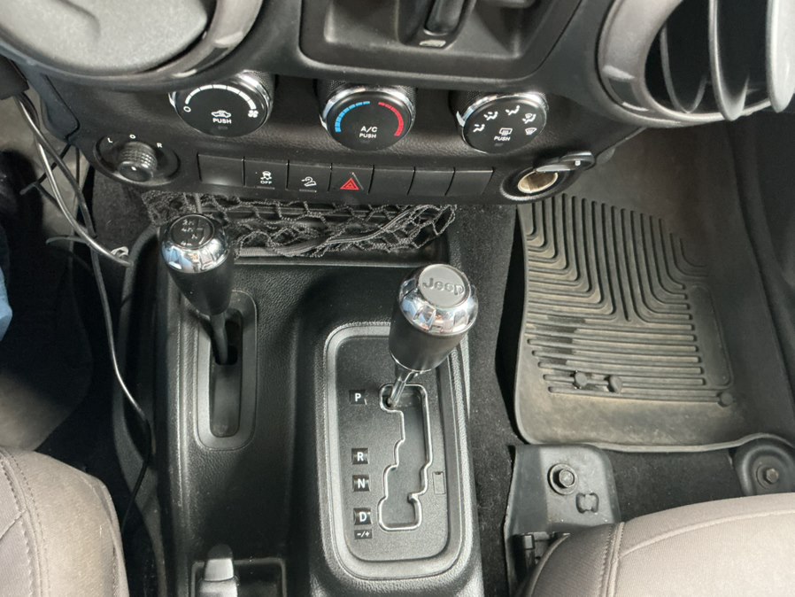 2017 Jeep Wrangler Unlimited Sport S - Photo 15