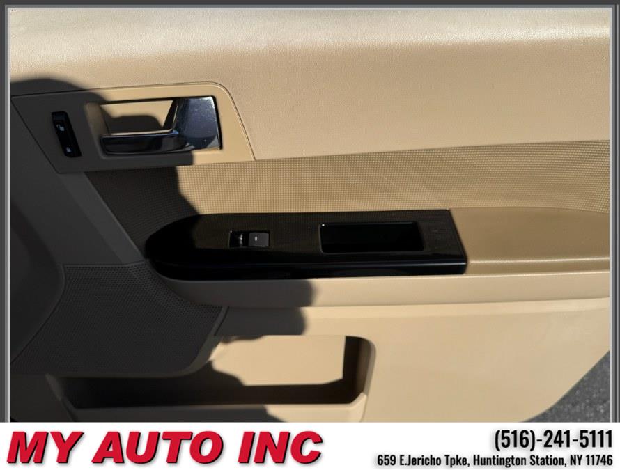 2010 Ford Escape Limited - Photo 28
