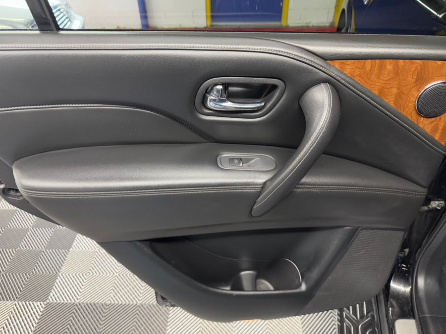 2019 INFINITI QX80 - Photo 17