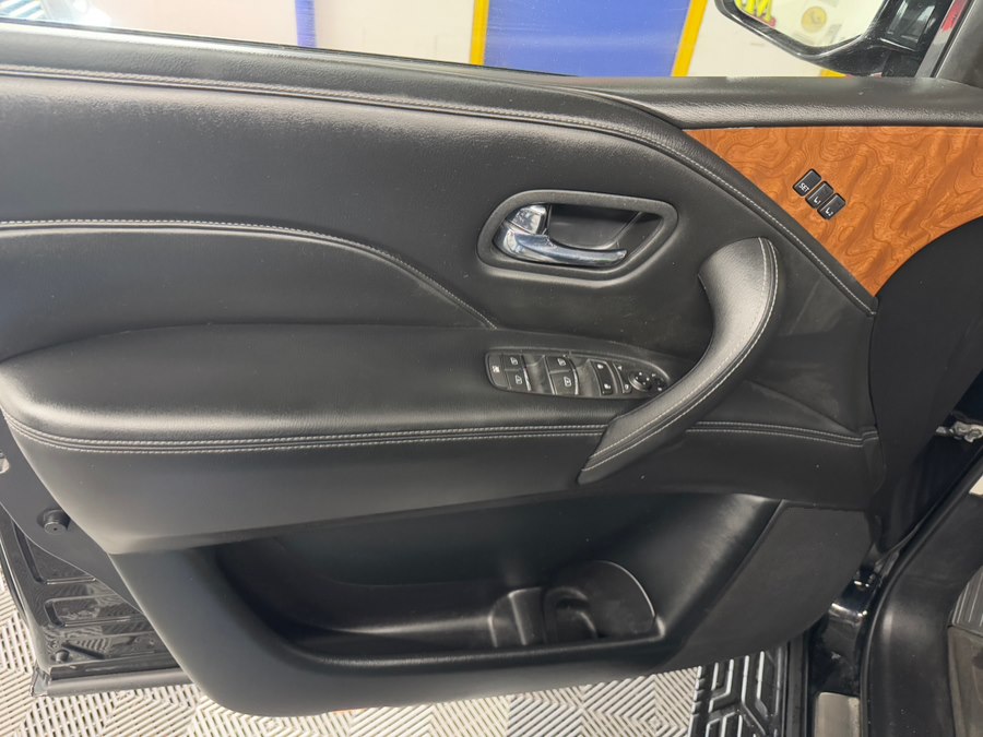 2019 INFINITI QX80 - Photo 16