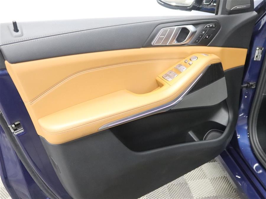 2022 BMW X7 40i - Photo 10