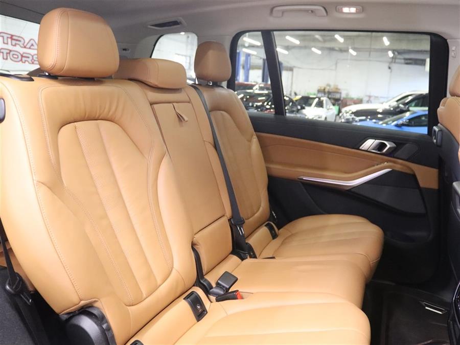 2022 BMW X7 40i - Photo 18
