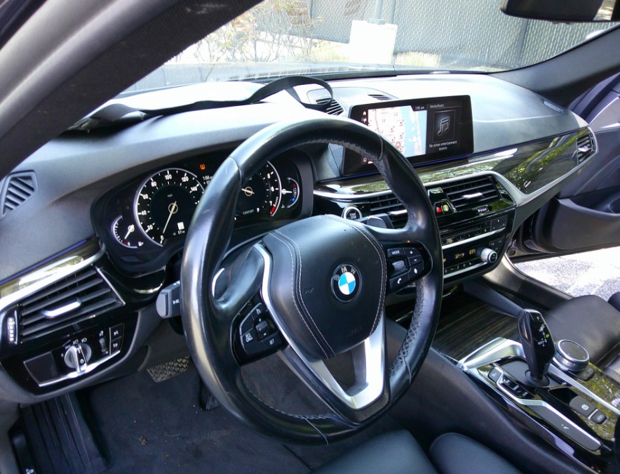 2019 BMW 5 Series 530i - Photo 60