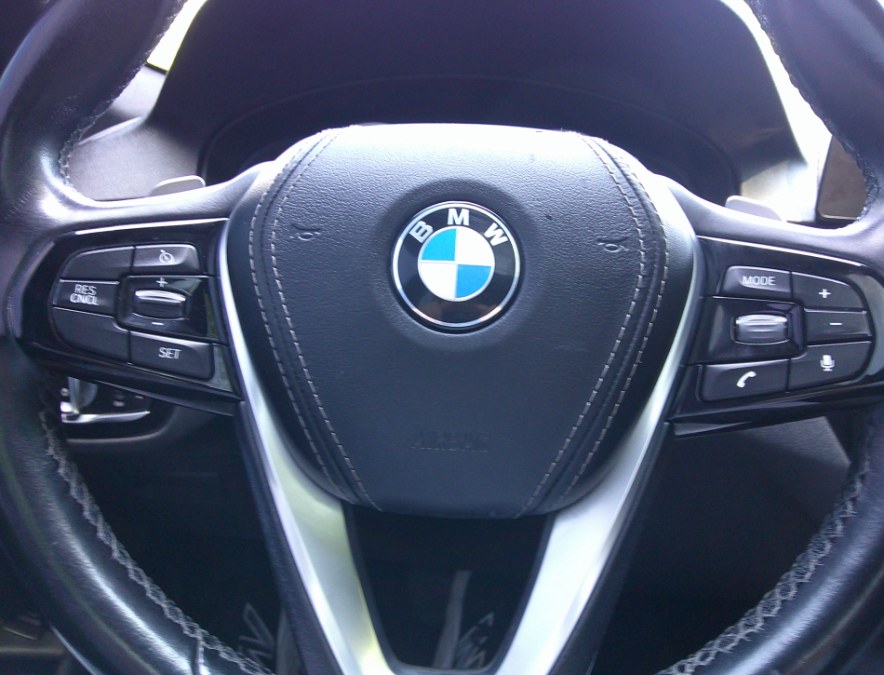 2019 BMW 5 Series 530i - Photo 32