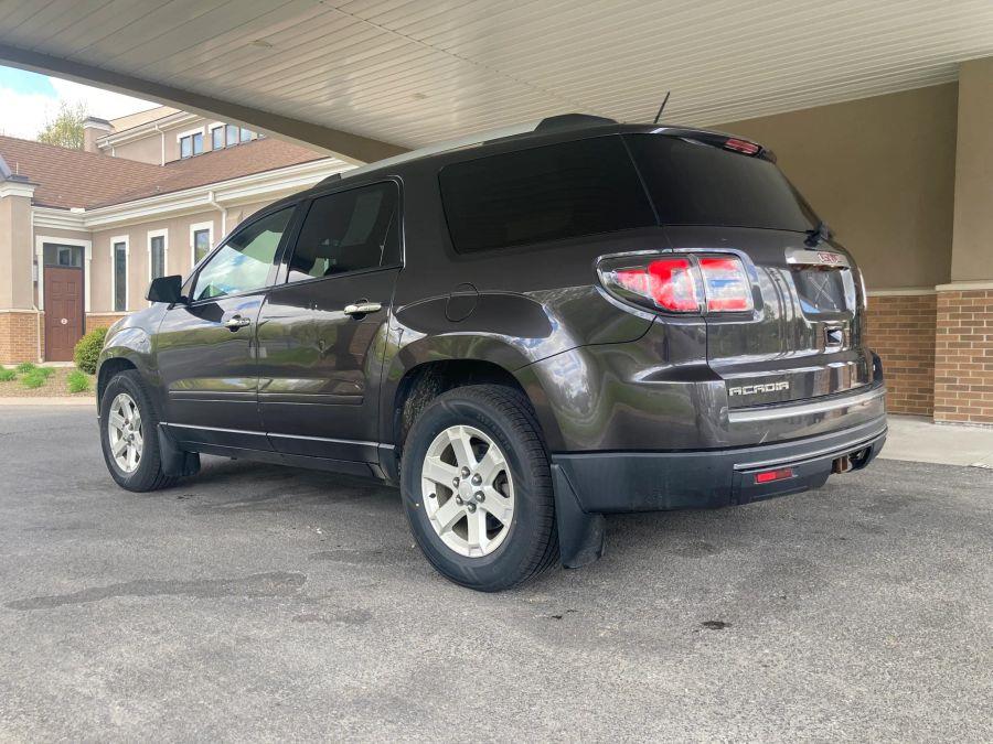 GMC Acadia photo 10