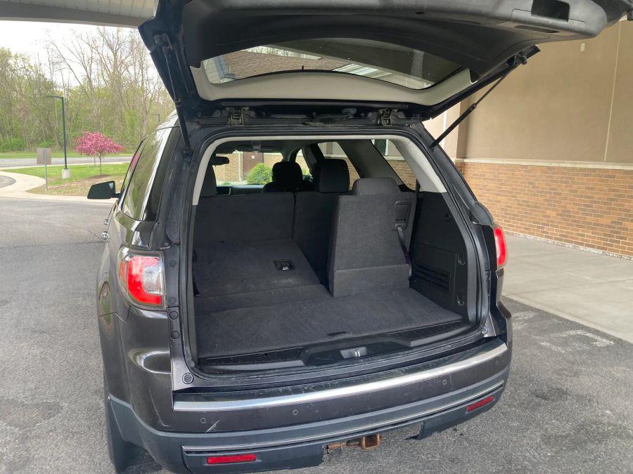 GMC Acadia photo 19