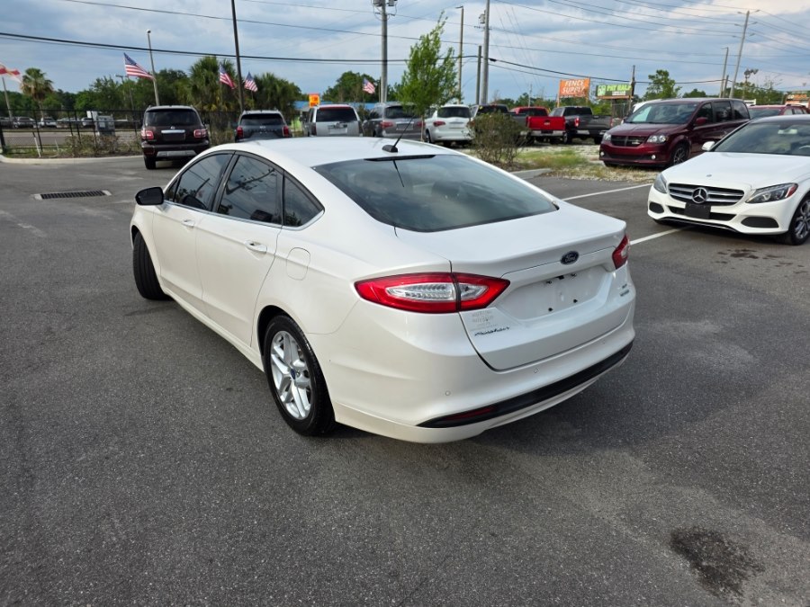 2013 Ford Fusion SE - Photo 6