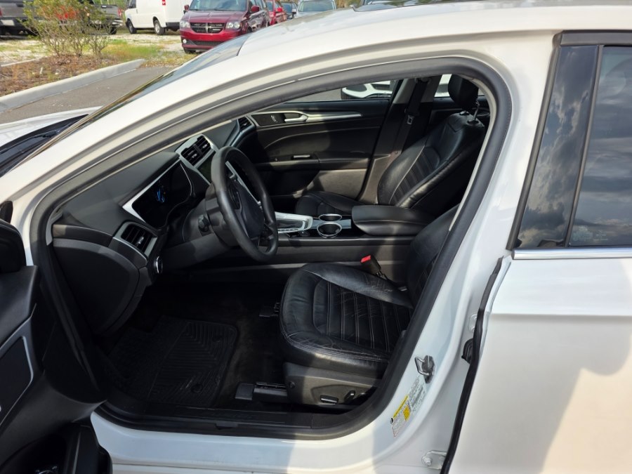2013 Ford Fusion SE - Photo 9