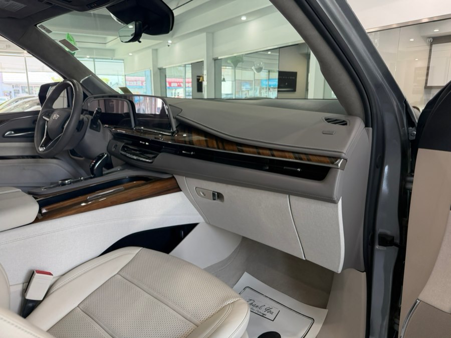 2024 Cadillac Escalade ESV Sport Platinum - Photo 21
