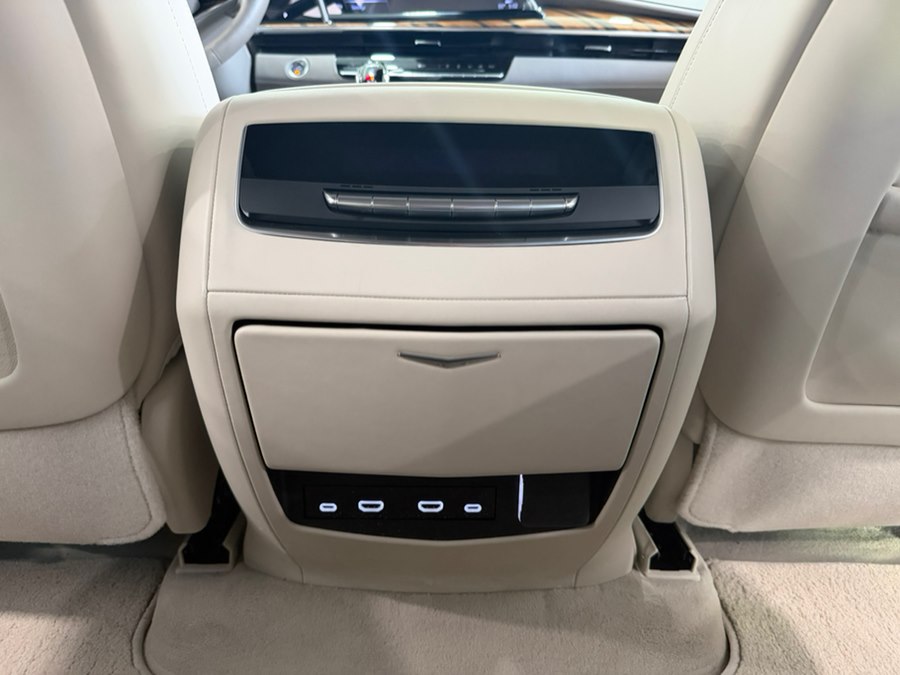 2024 Cadillac Escalade ESV Sport Platinum - Photo 22