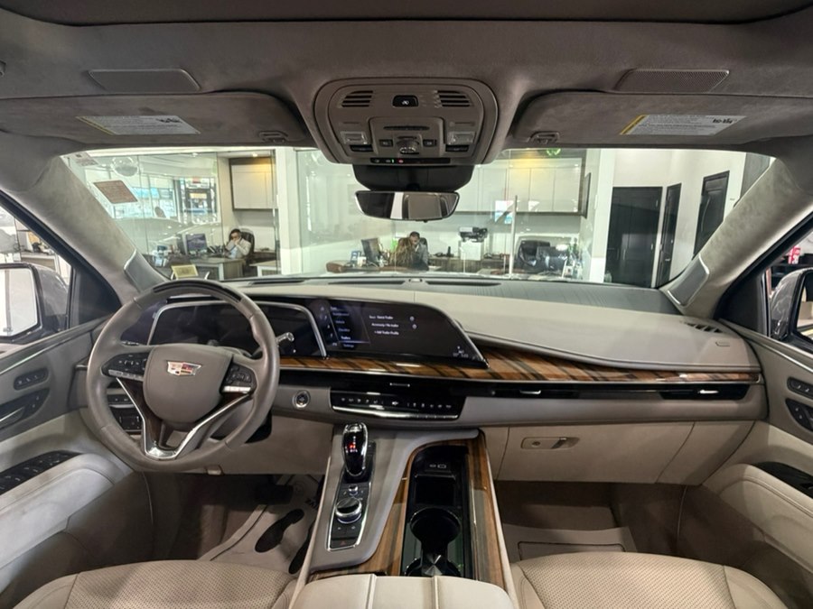 2024 Cadillac Escalade ESV Sport Platinum - Photo 23