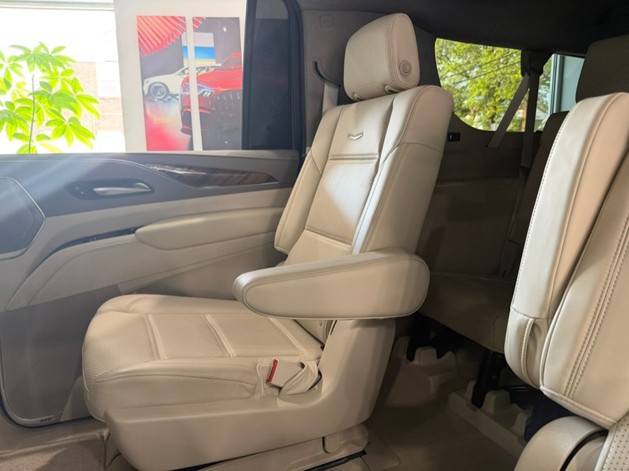 2024 Cadillac Escalade ESV Sport Platinum - Photo 16