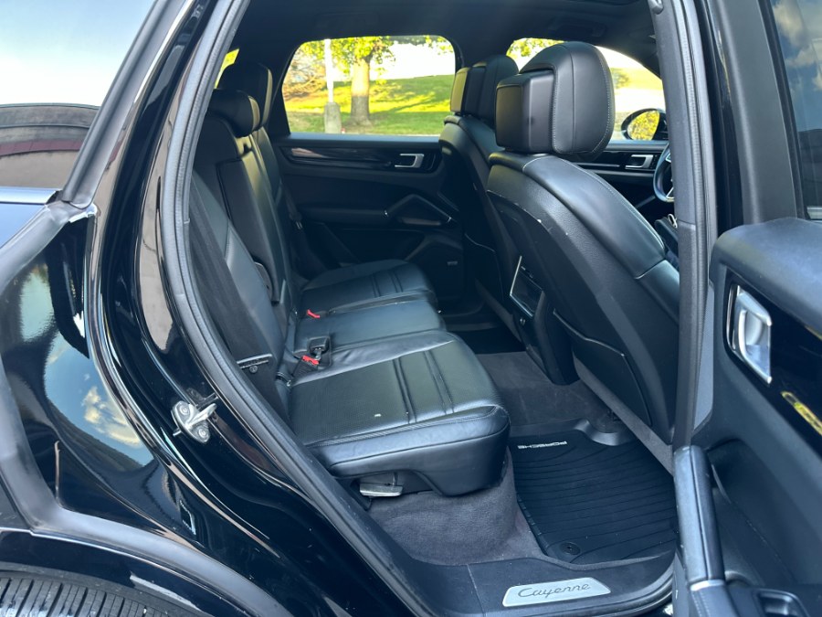 2020 Porsche Cayenne Base - Photo 13