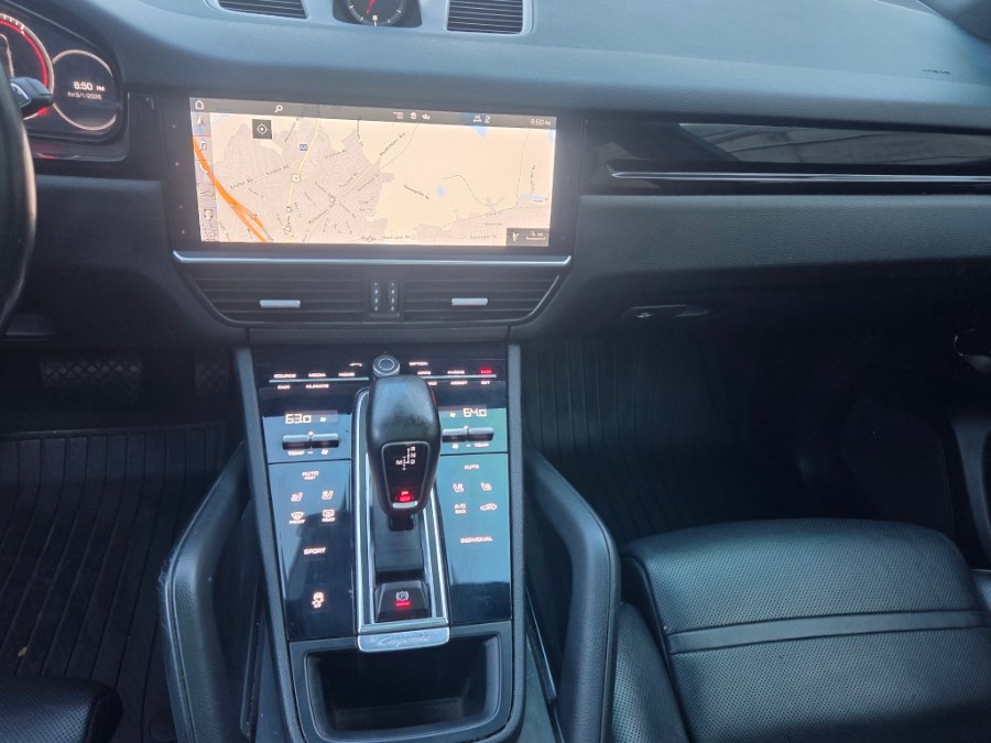 2020 Porsche Cayenne Base - Photo 16