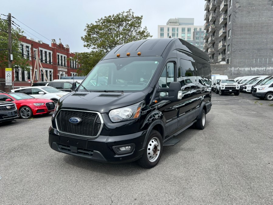 Agate Black Metallic 2024 Ford Transit Passenger 350 HD XL High Roof Extended LB DRW RWD Van Rear-Wheel Drive Automatic