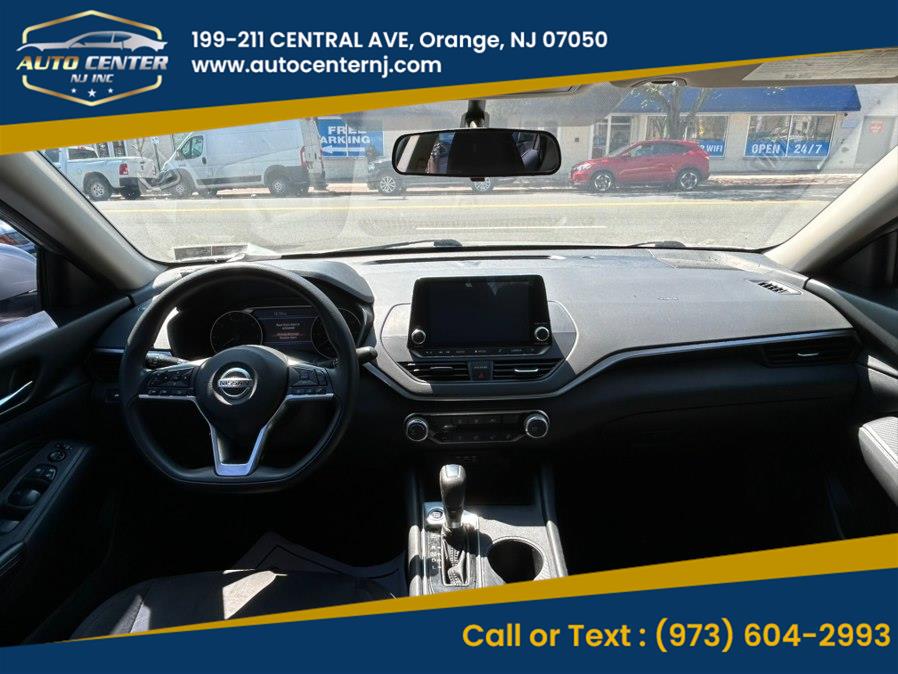 2021 Nissan Altima SV - Photo 16