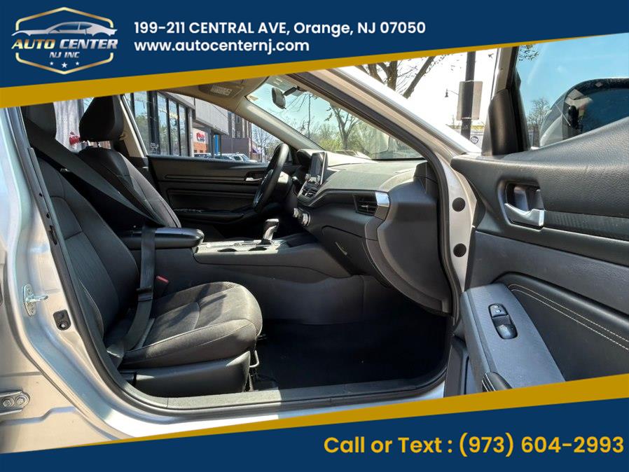 2021 Nissan Altima SV - Photo 13