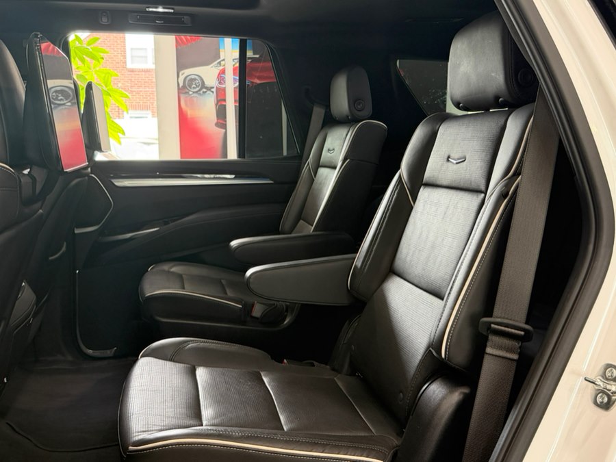2025 Cadillac Escalade Premium Luxury - Photo 15
