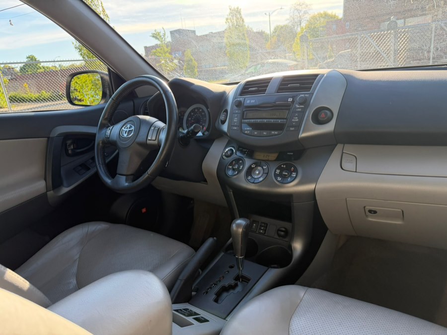 2009 Toyota RAV4 Limited - Photo 22