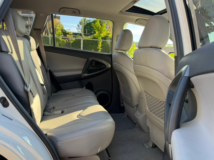 2009 Toyota RAV4 Limited - Photo 19