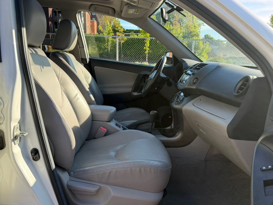 2009 Toyota RAV4 Limited - Photo 18