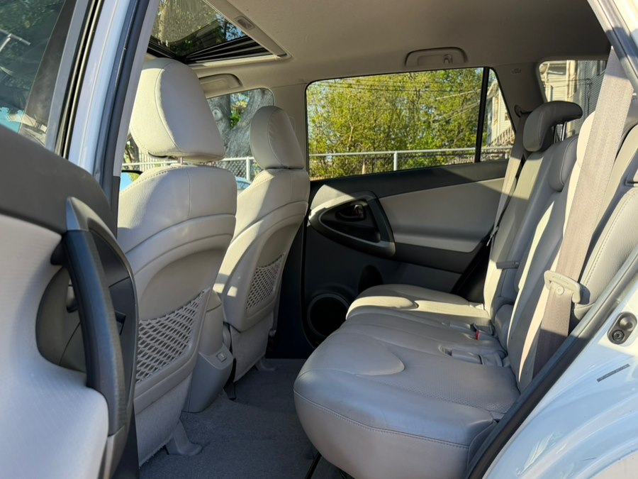 2009 Toyota RAV4 Limited - Photo 17