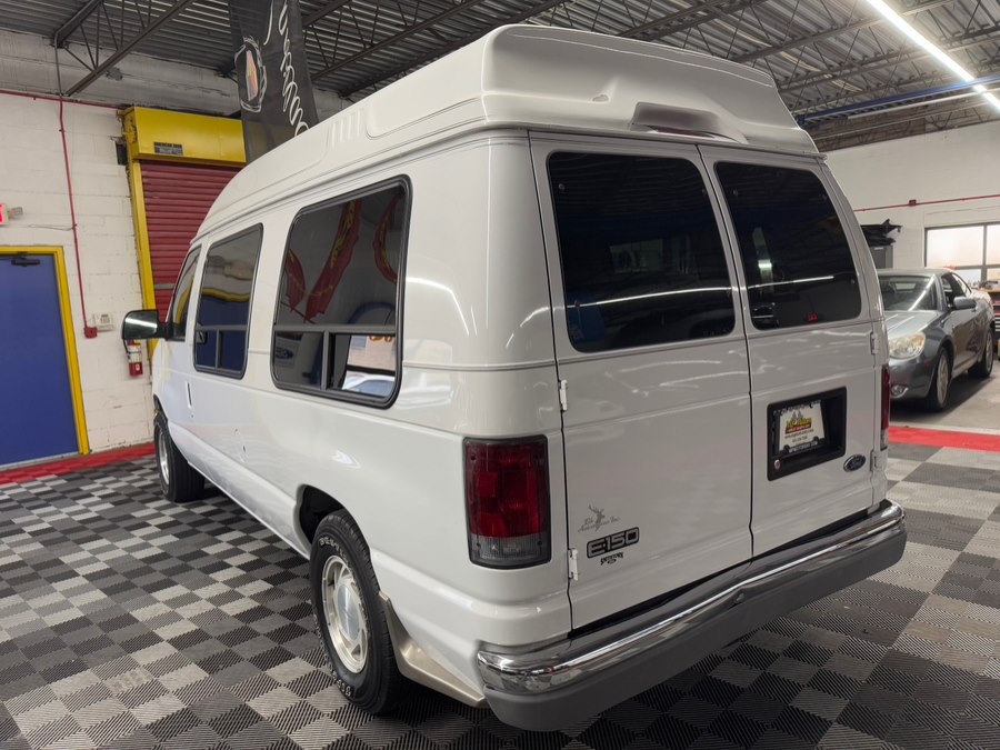 2002 Ford Econoline Van Commercial - Photo 3