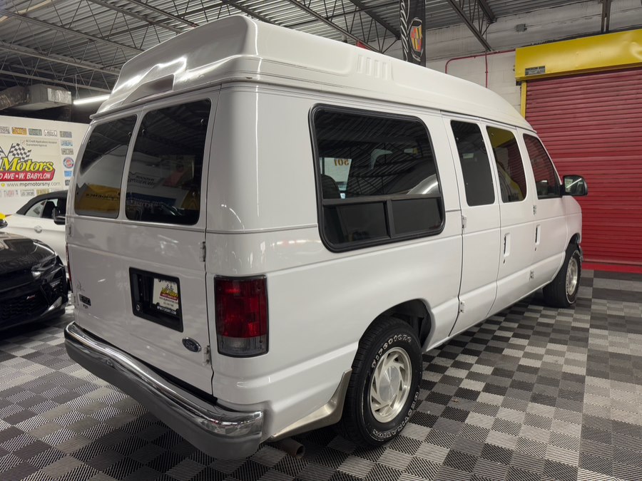2002 Ford Econoline Van Commercial - Photo 4