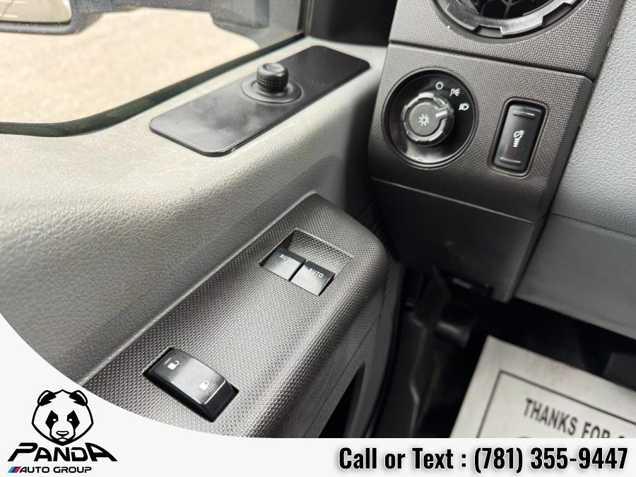 2015 Ford F-350 Super Duty Chassis Cab XL - Photo 19