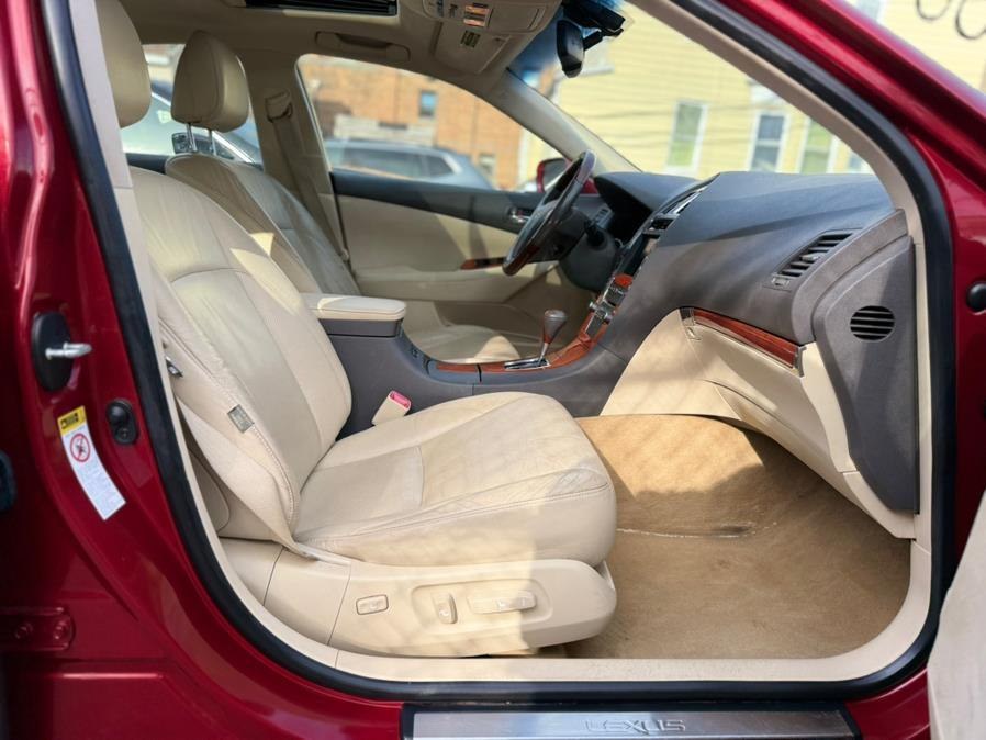 2010 Lexus ES 350 - Photo 10