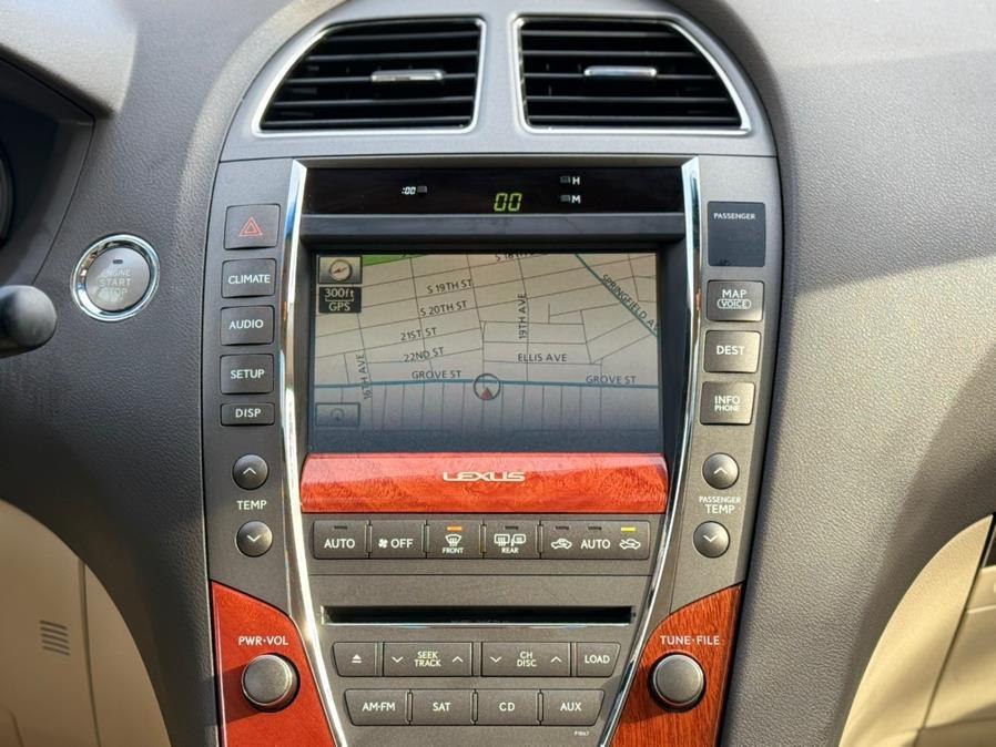 2010 Lexus ES 350 - Photo 17