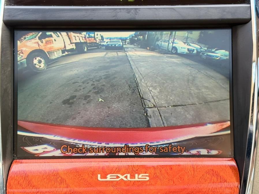 2010 Lexus ES 350 - Photo 7