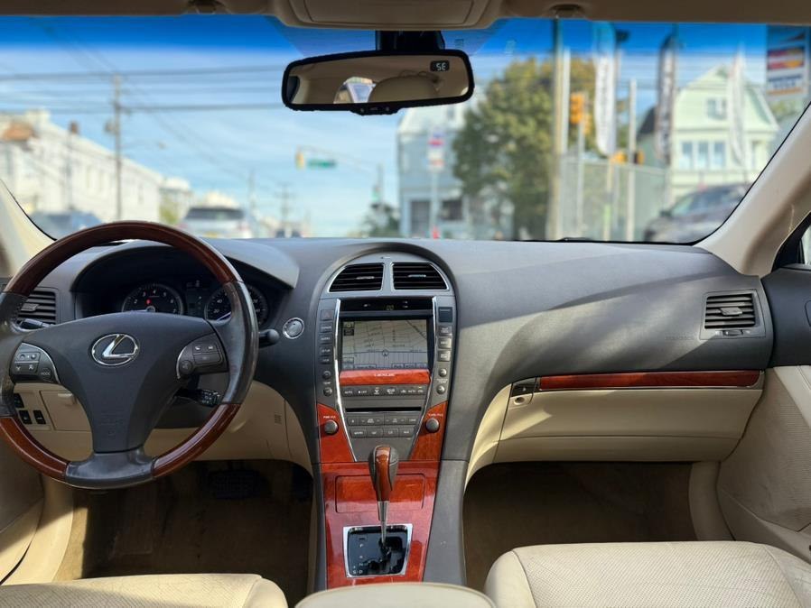 2010 Lexus ES 350 - Photo 11