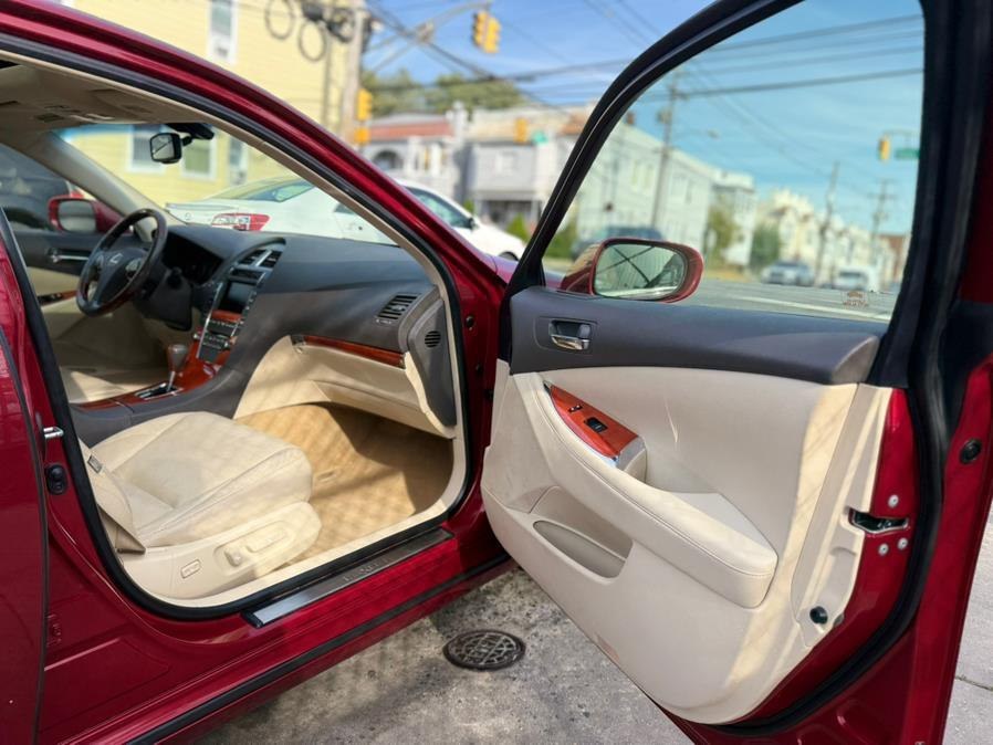 2010 Lexus ES 350 - Photo 20