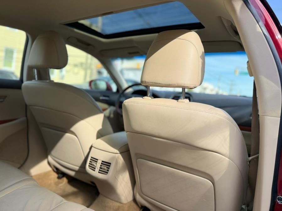 2010 Lexus ES 350 - Photo 19