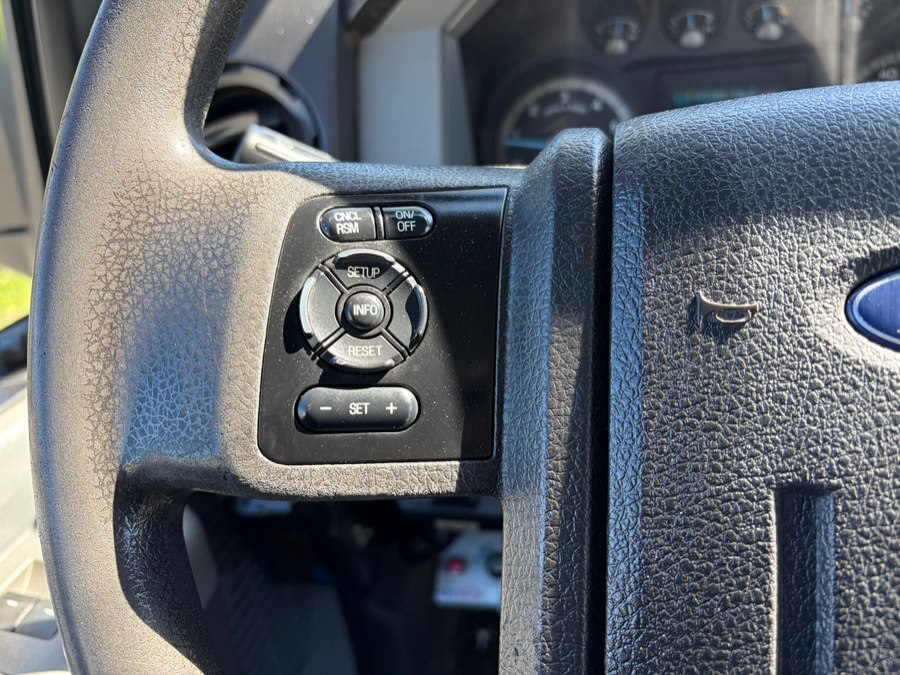 2017 Ford F-650 - Photo 25