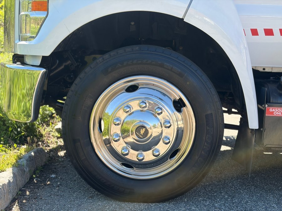 2017 Ford F-650 - Photo 39