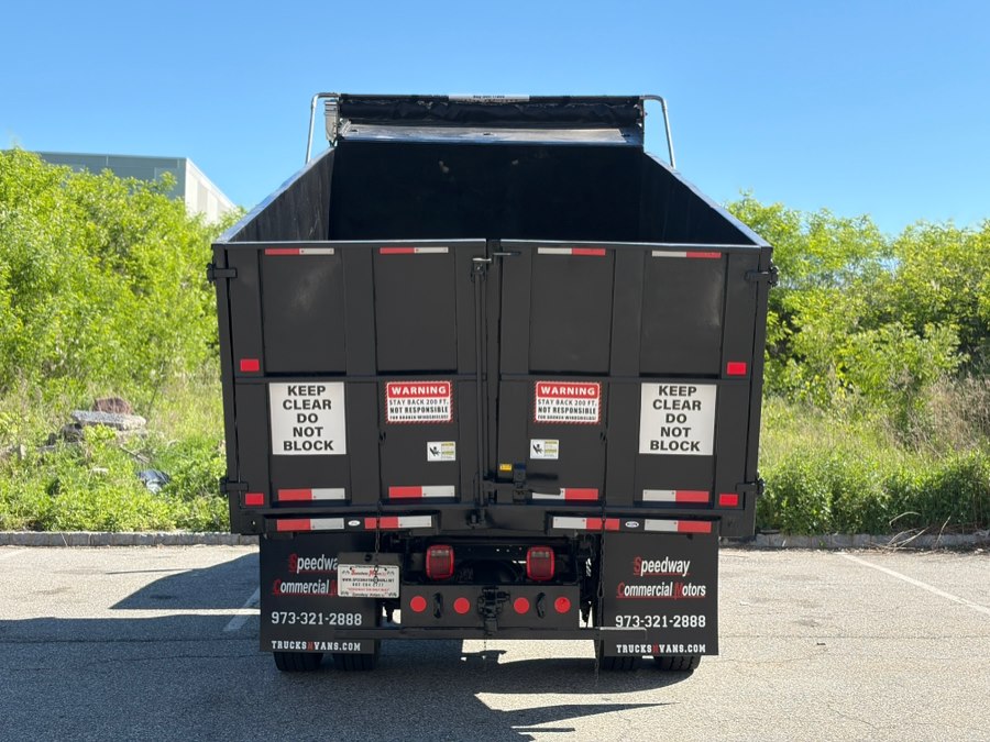 2017 Ford F-650 - Photo 33
