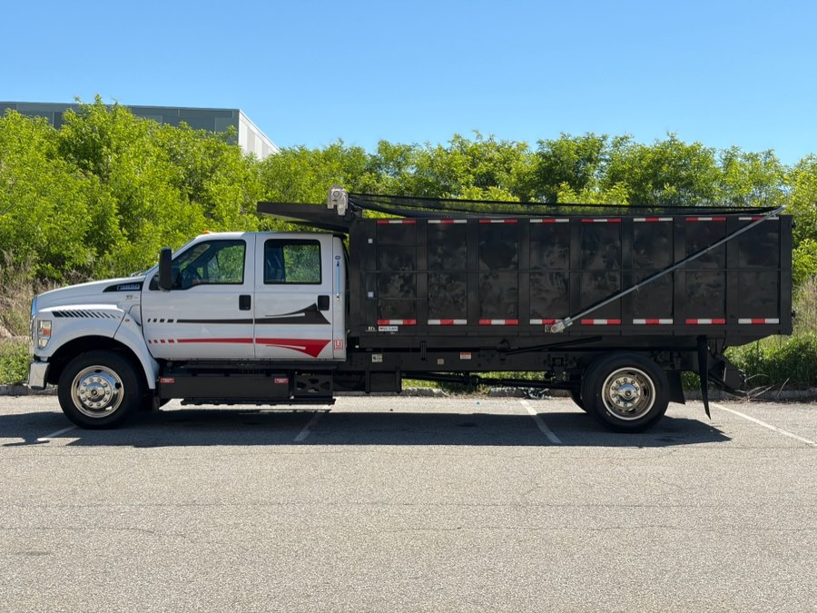2017 Ford F-650 - Photo 6