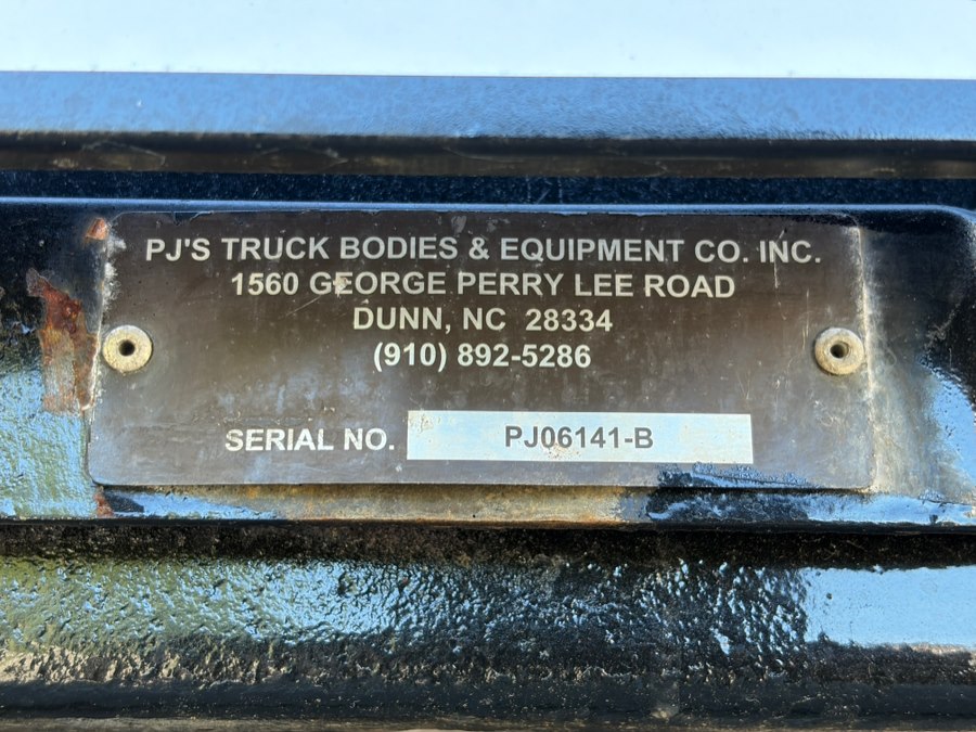 2017 Ford F-650 - Photo 43