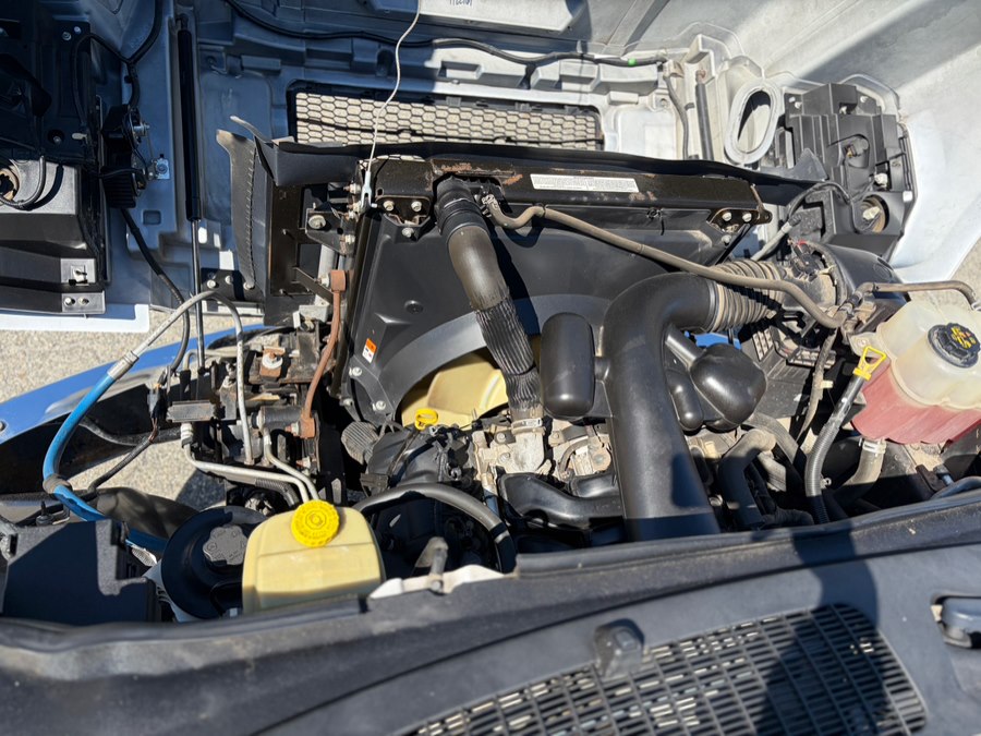2017 Ford F-650 - Photo 51