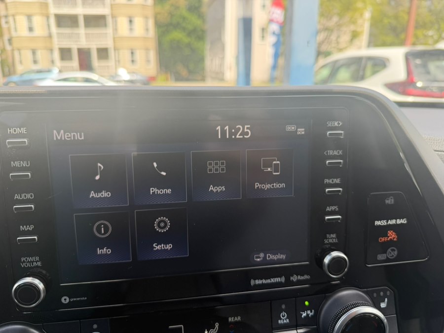 2020 Toyota Highlander XLE - Photo 20